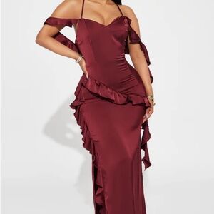 Fashion Nova Chantelle Satin Maxi Dress Size M